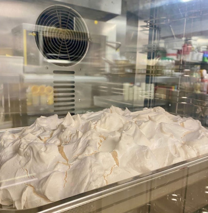 Homemade Pavlova